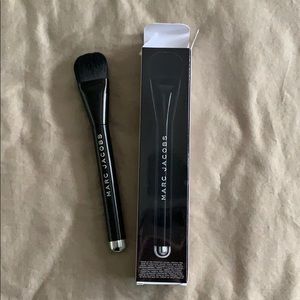 Brand new Marc Jacobs foundation brush